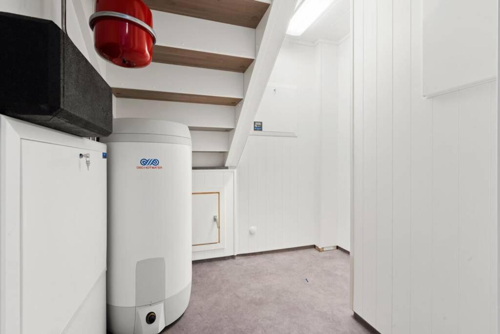 Gjermundsoya Brygge Appartement Ballstad Buitenkant foto