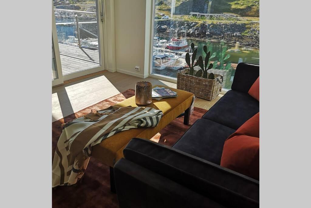 Gjermundsoya Brygge Appartement Ballstad Buitenkant foto