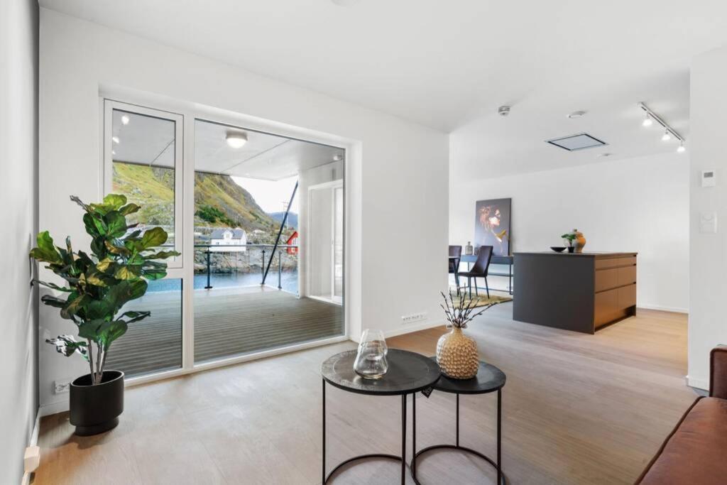Gjermundsoya Brygge Appartement Ballstad Buitenkant foto